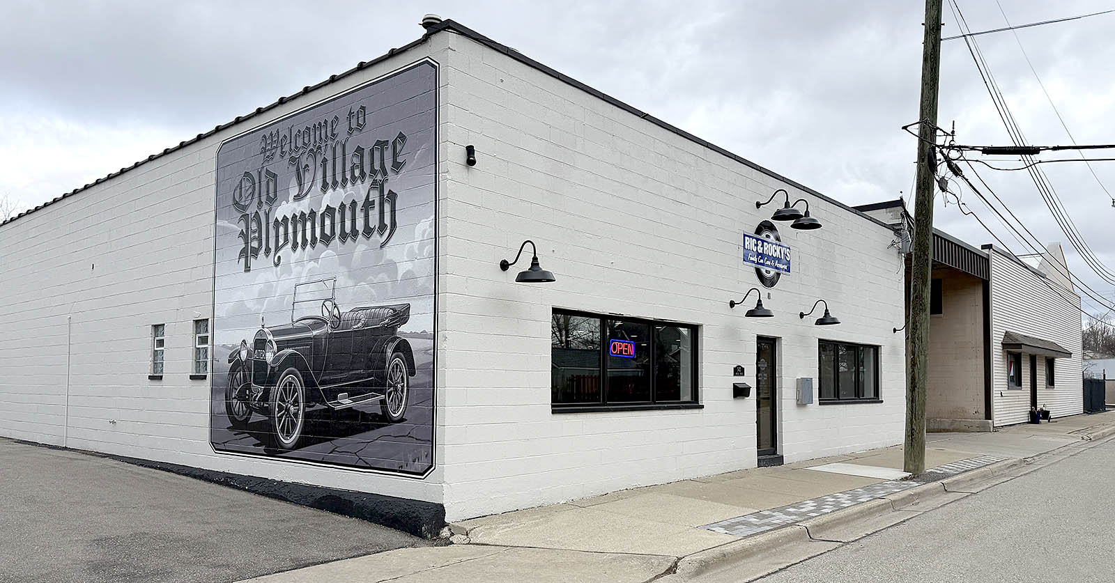 Autoone Plymouth Exterior 2026